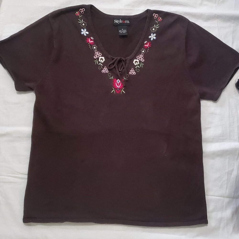 Vintage Style & Co. Earthy Embroidered shirt